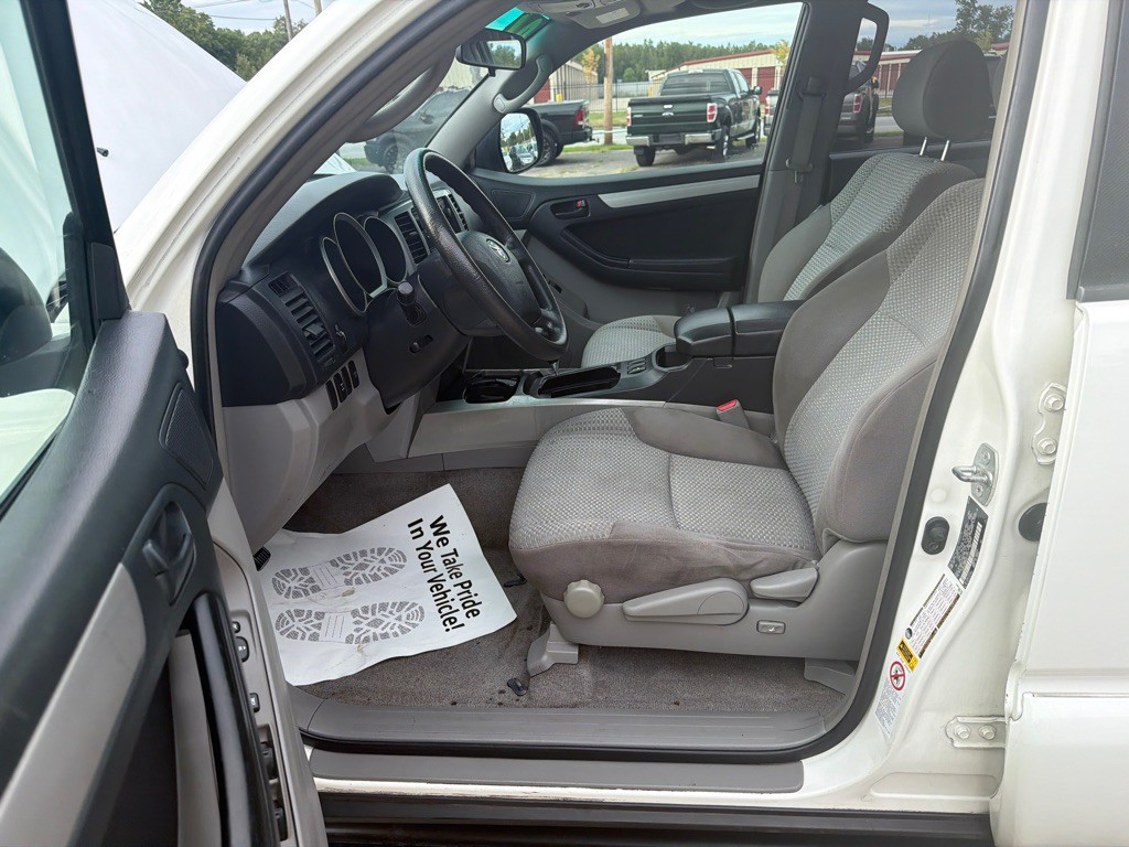 2006 Toyota 4Runner Image 9