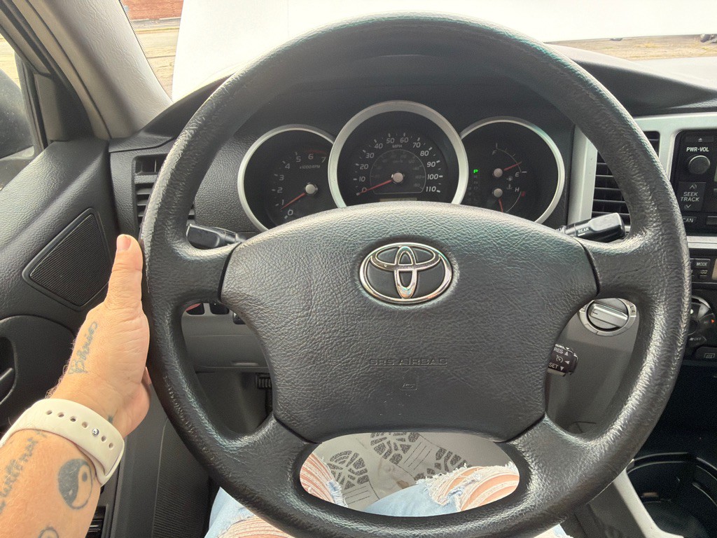 2006 Toyota 4Runner Image 12