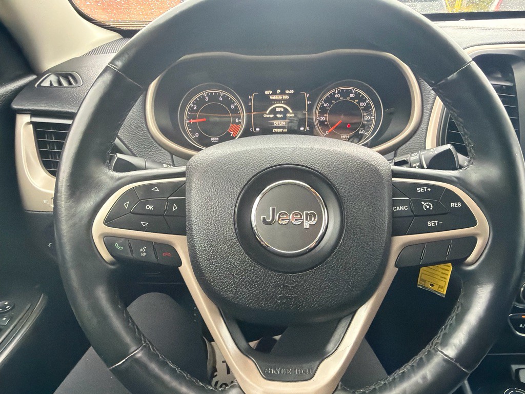 2015 Jeep Cherokee Image 12