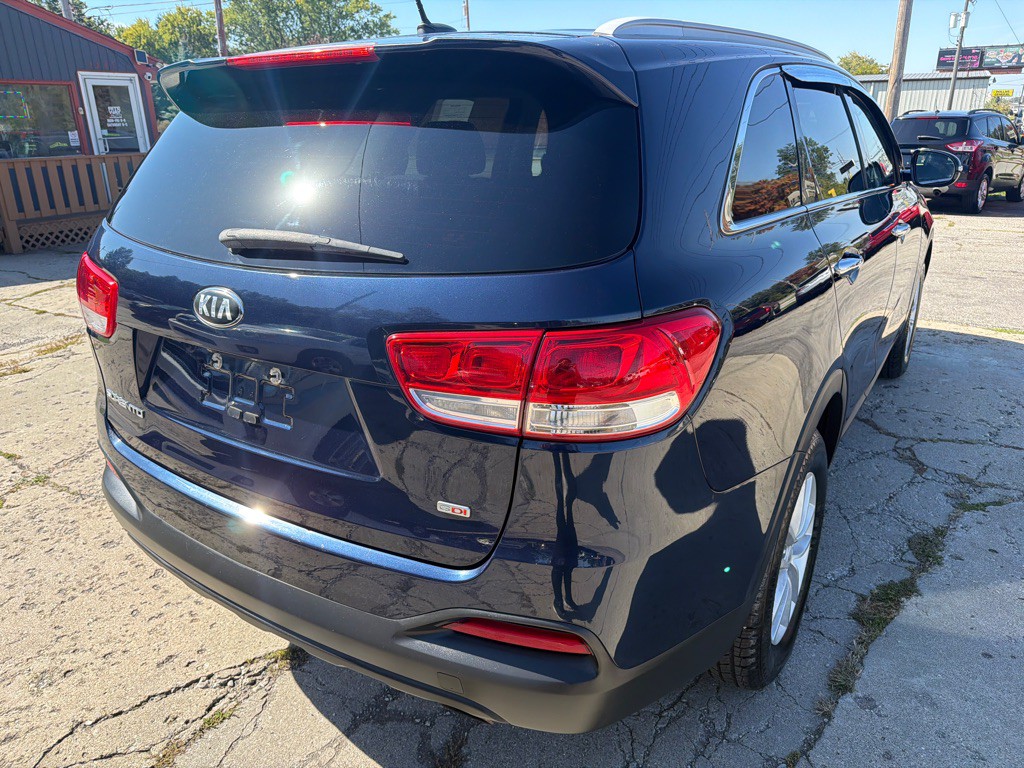 2016 Kia Sorento Image 7