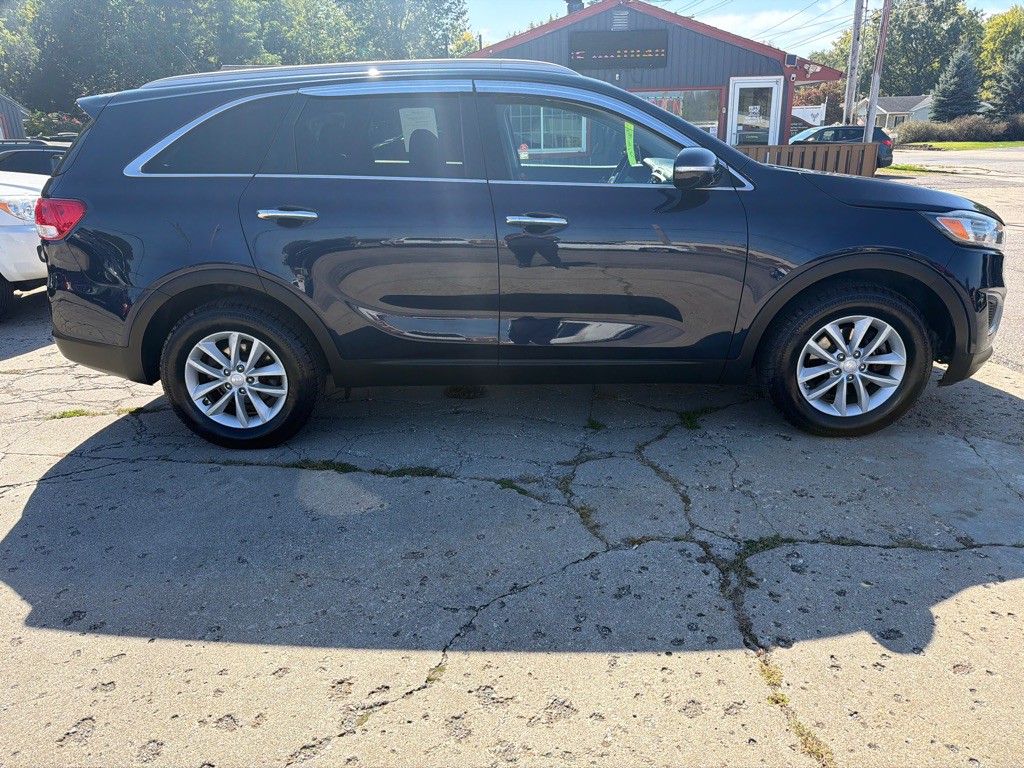 2016 Kia Sorento Image 8