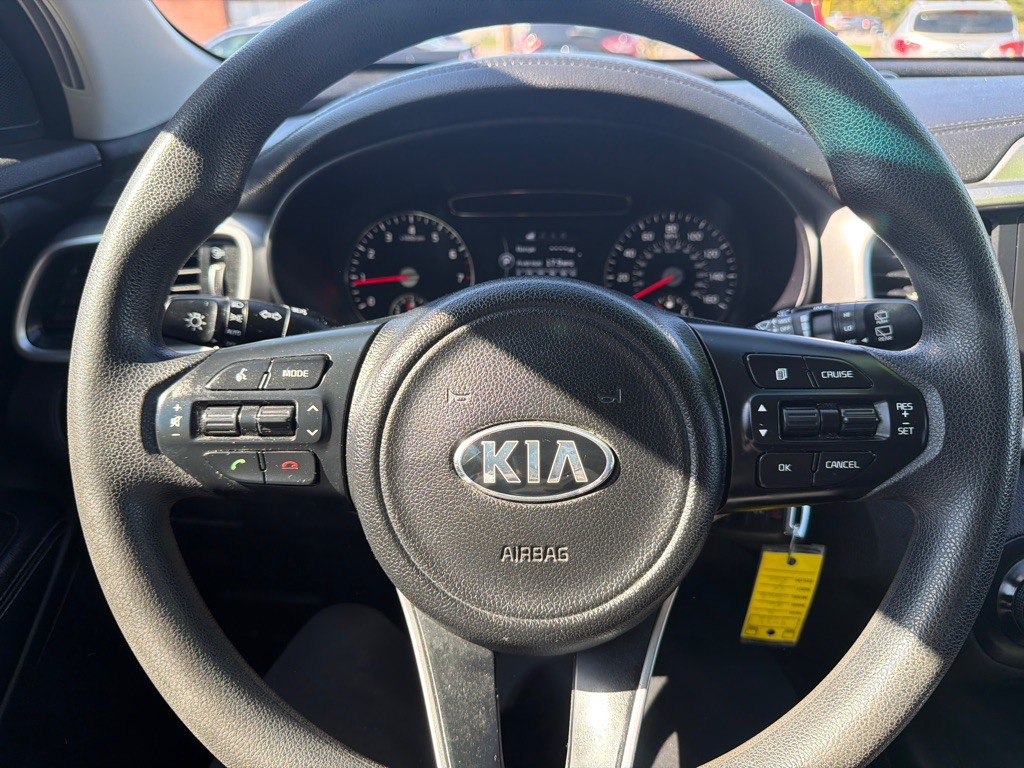 2016 Kia Sorento Image 13