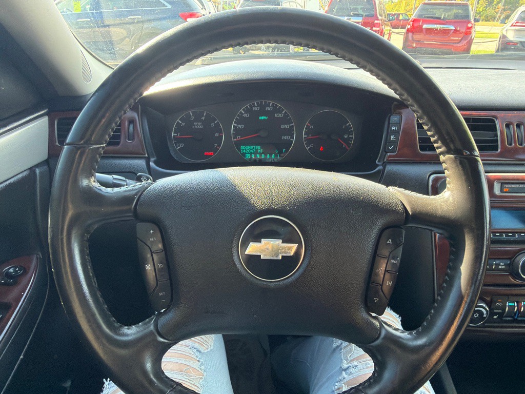 2008 Chevrolet Impala Image 12