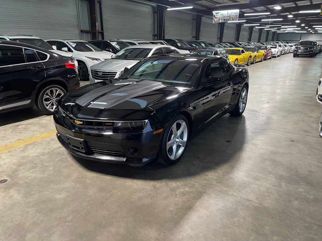 2015 Chevrolet Camaro Image 2