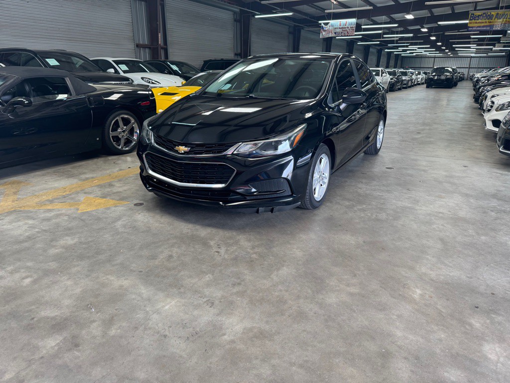 2017 Chevrolet Cruze Image 4