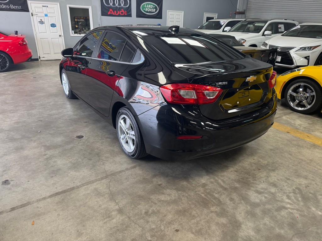 2017 Chevrolet Cruze Image 12