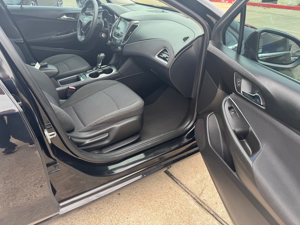 2017 Chevrolet Cruze Image 29