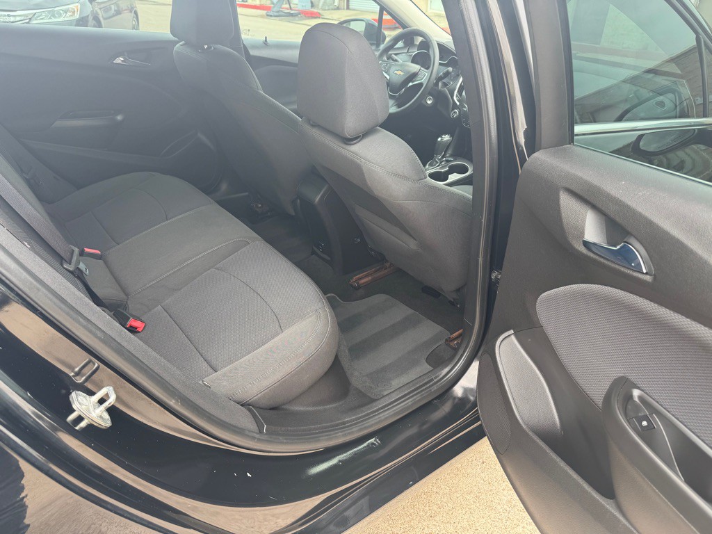 2017 Chevrolet Cruze Image 32