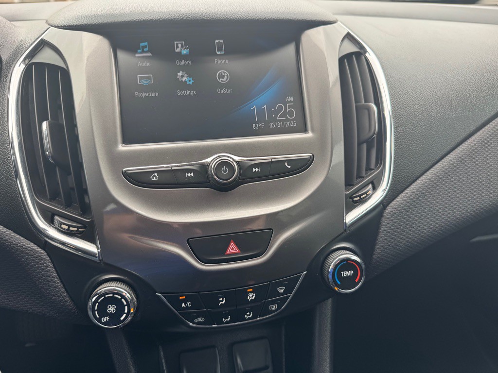 2017 Chevrolet Cruze Image 35