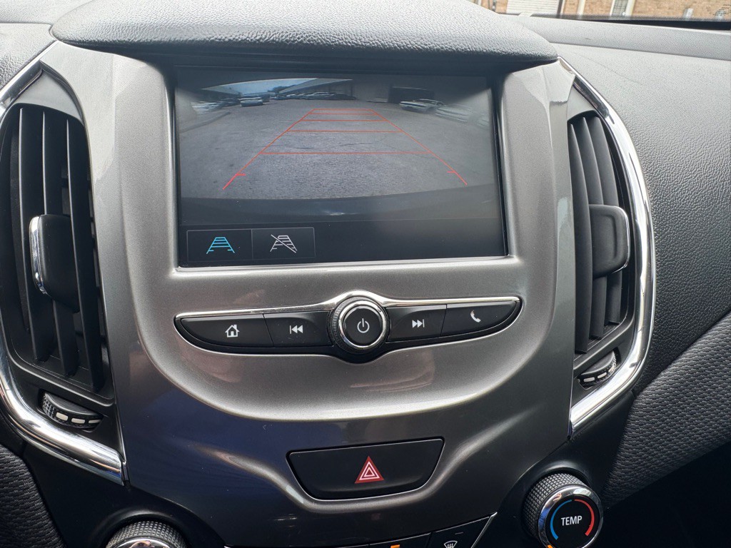 2017 Chevrolet Cruze Image 36