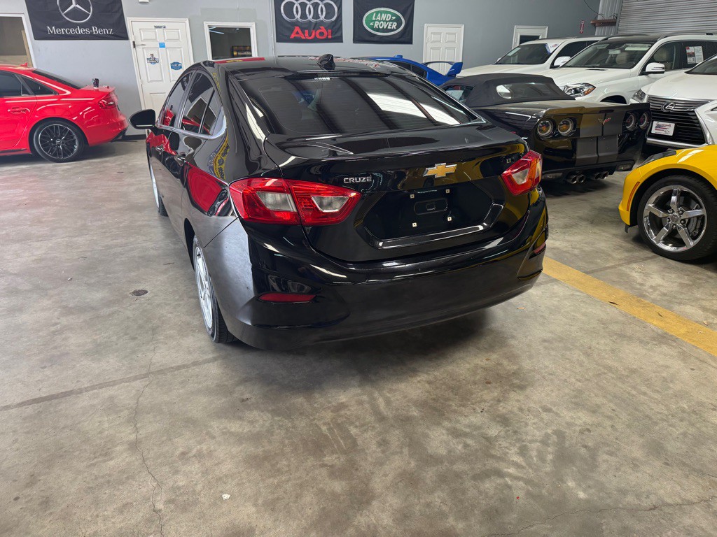 2017 Chevrolet Cruze Image 10