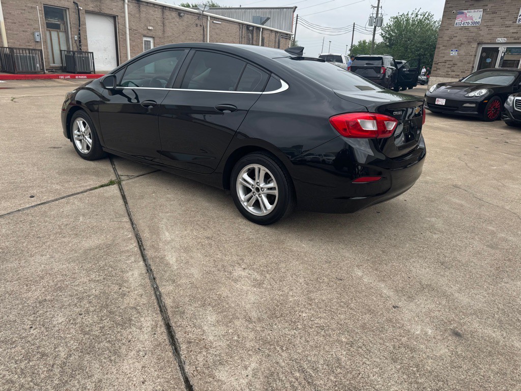 2017 Chevrolet Cruze Image 25