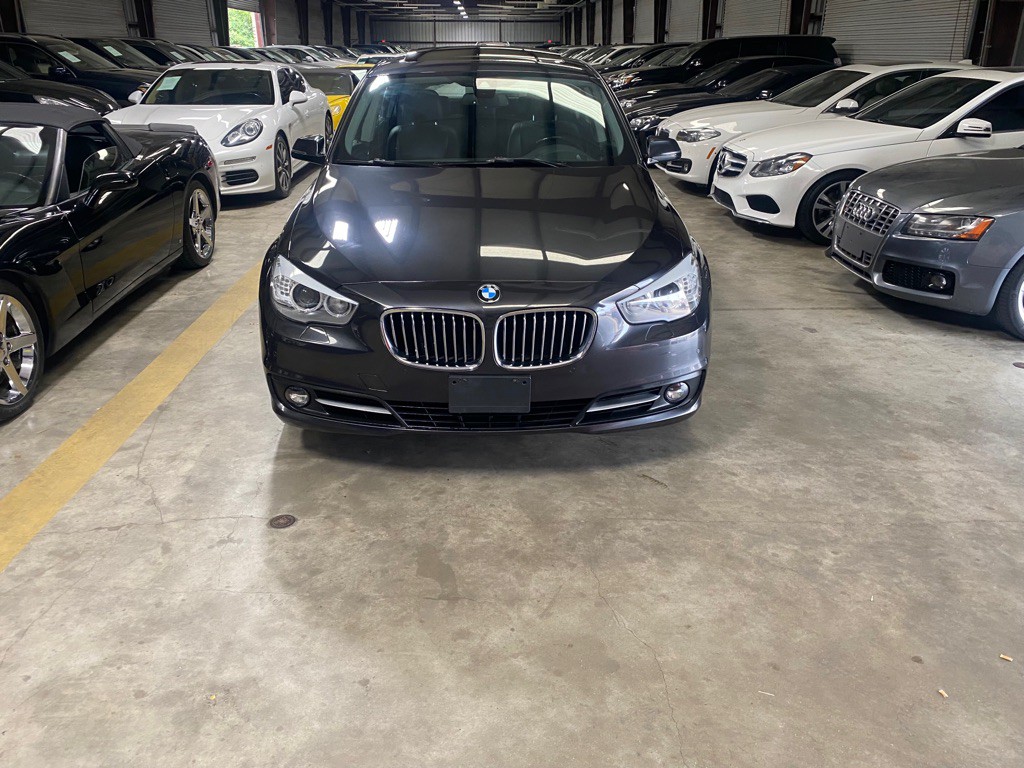 2016 BMW 5 Series Image 2