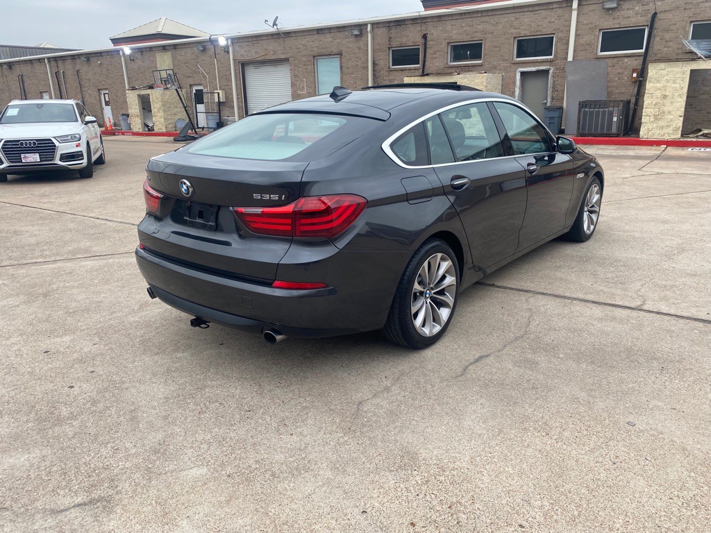 2016 BMW 5 Series Image 18