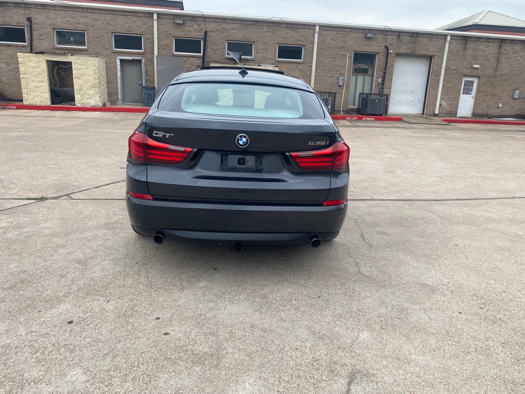 2016 BMW 5 Series Image 19