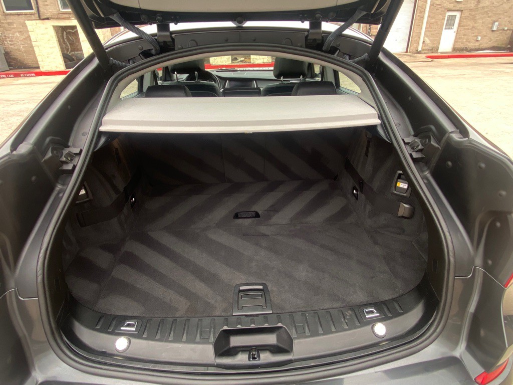 2016 BMW 5 Series Image 32