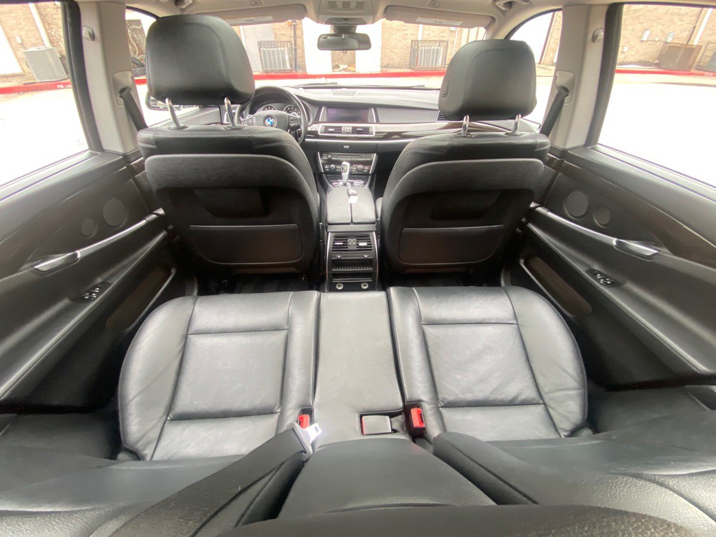 2016 BMW 5 Series Image 33