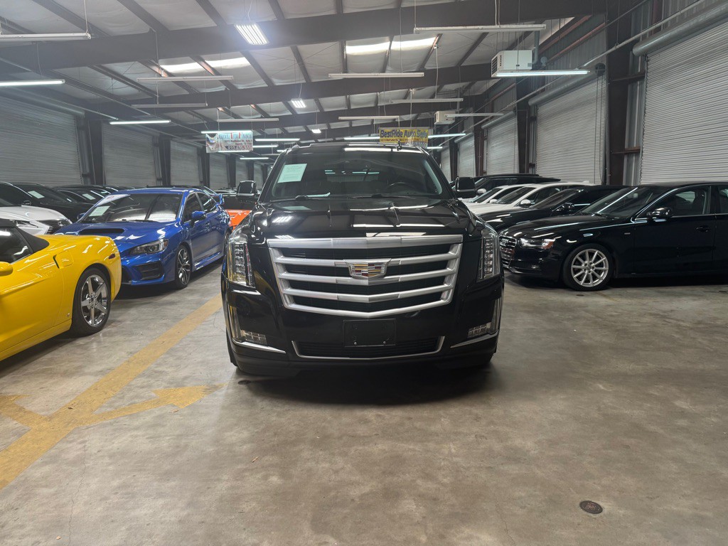 2016 Cadillac Escalade Image 4