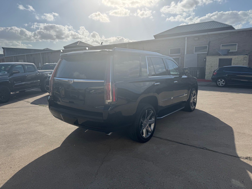 2016 Cadillac Escalade Image 23