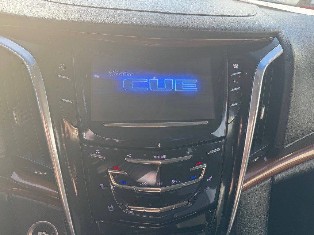 2016 Cadillac Escalade Image 36