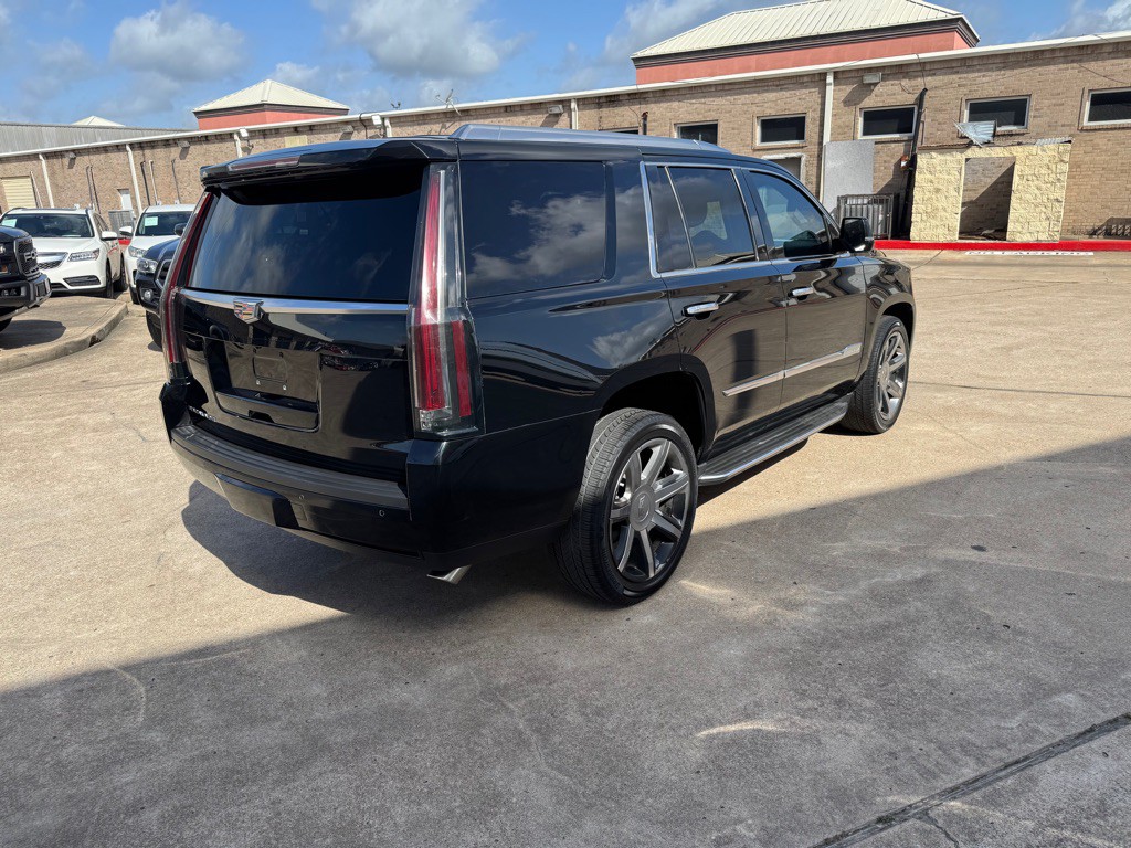 2016 Cadillac Escalade Image 46
