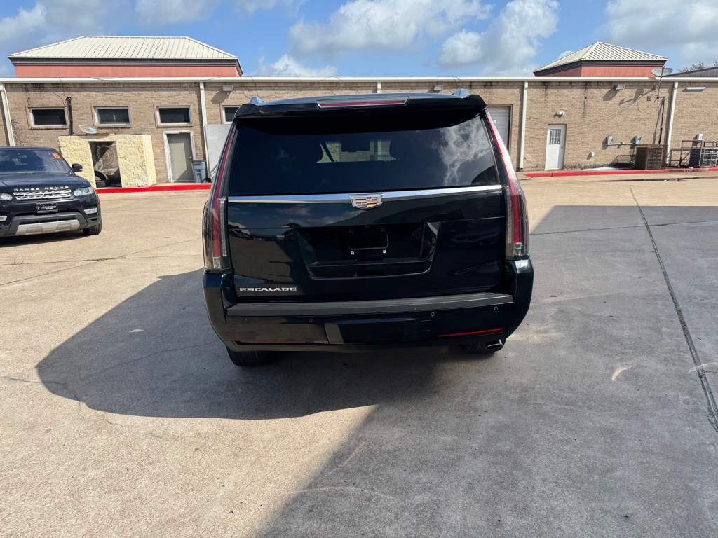 2016 Cadillac Escalade Image 47