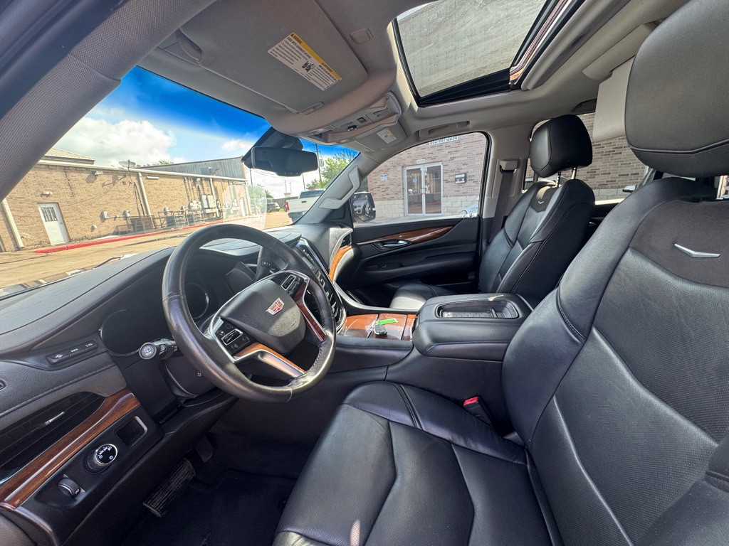 2016 Cadillac Escalade Image 50