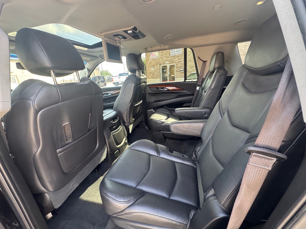 2016 Cadillac Escalade Image 51