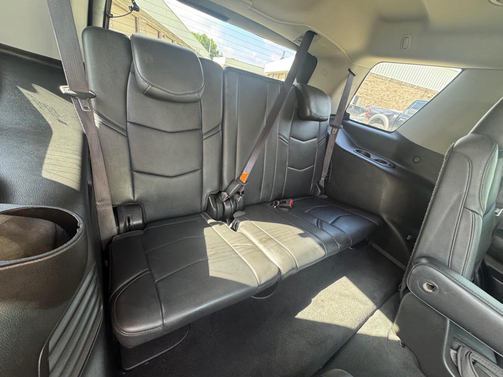 2016 Cadillac Escalade Image 54
