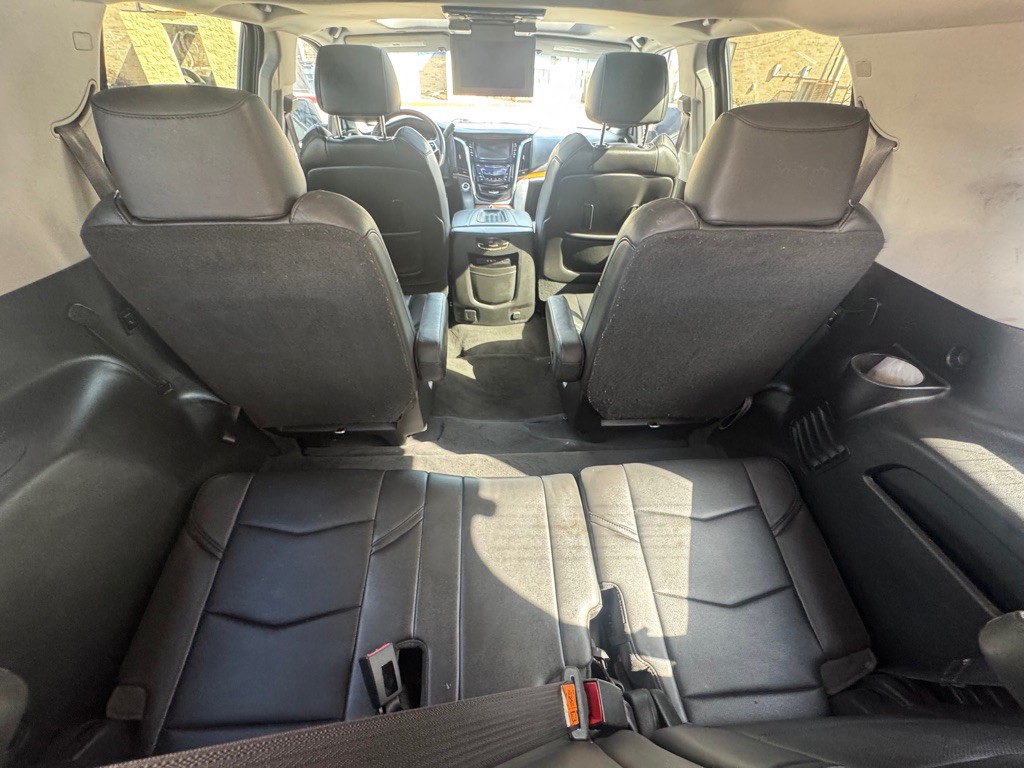 2016 Cadillac Escalade Image 60