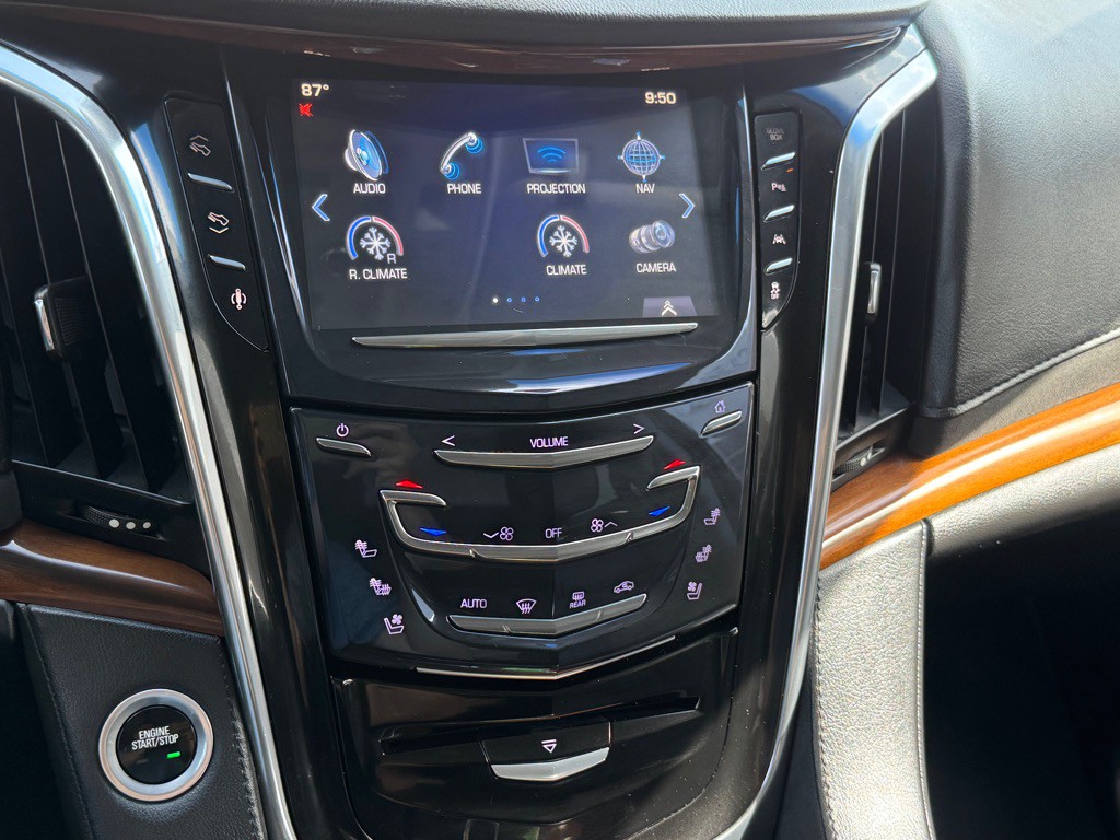 2016 Cadillac Escalade Image 65