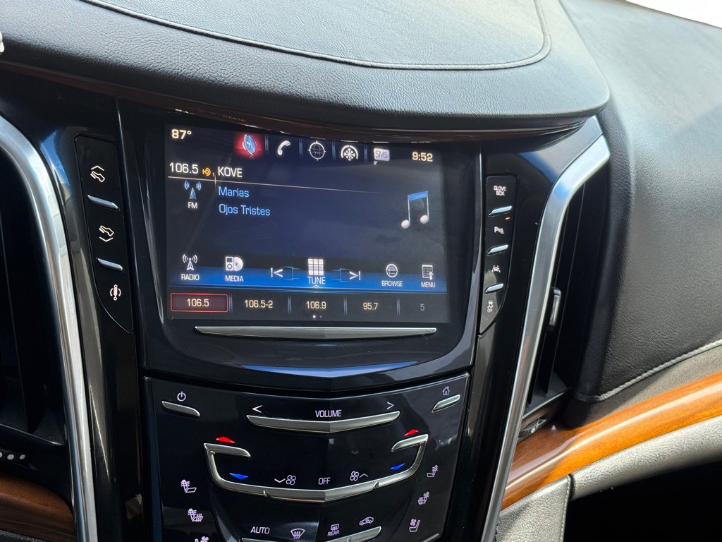 2016 Cadillac Escalade Image 66