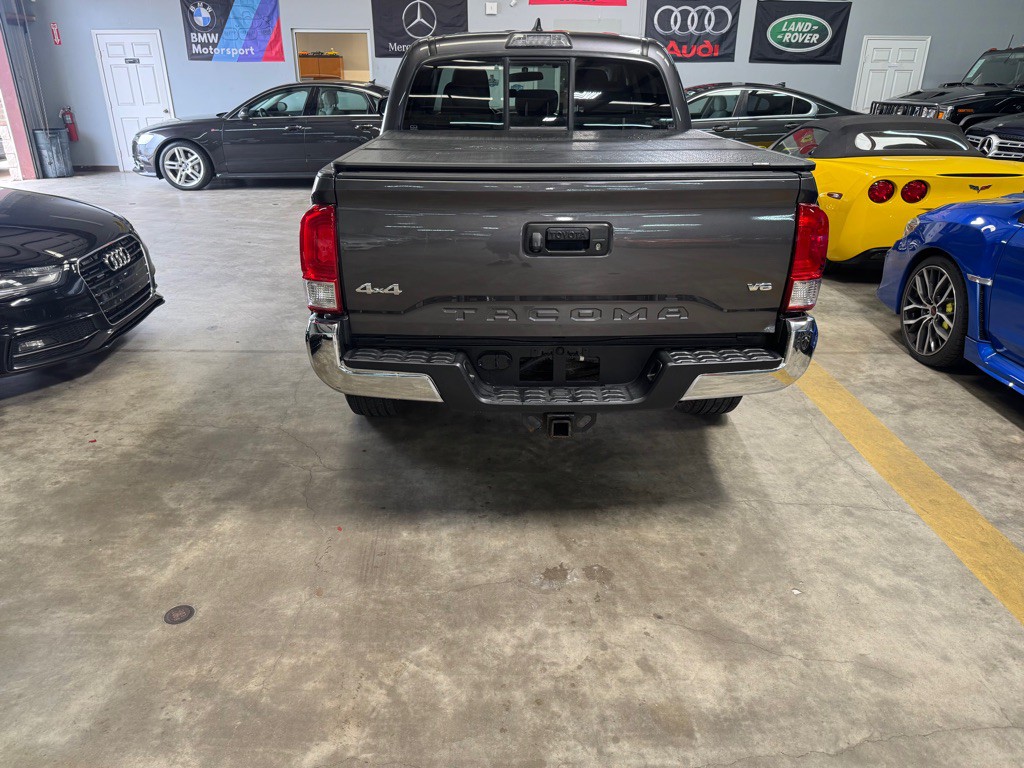 2016 Toyota Tacoma Image 5