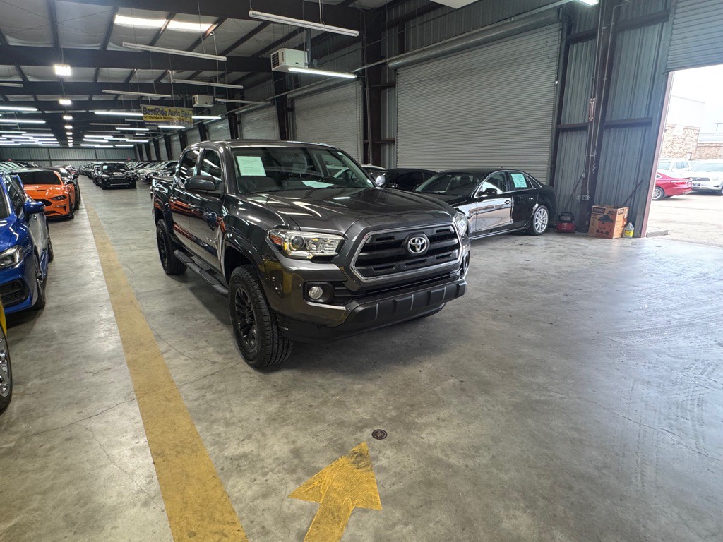2016 Toyota Tacoma Image 9