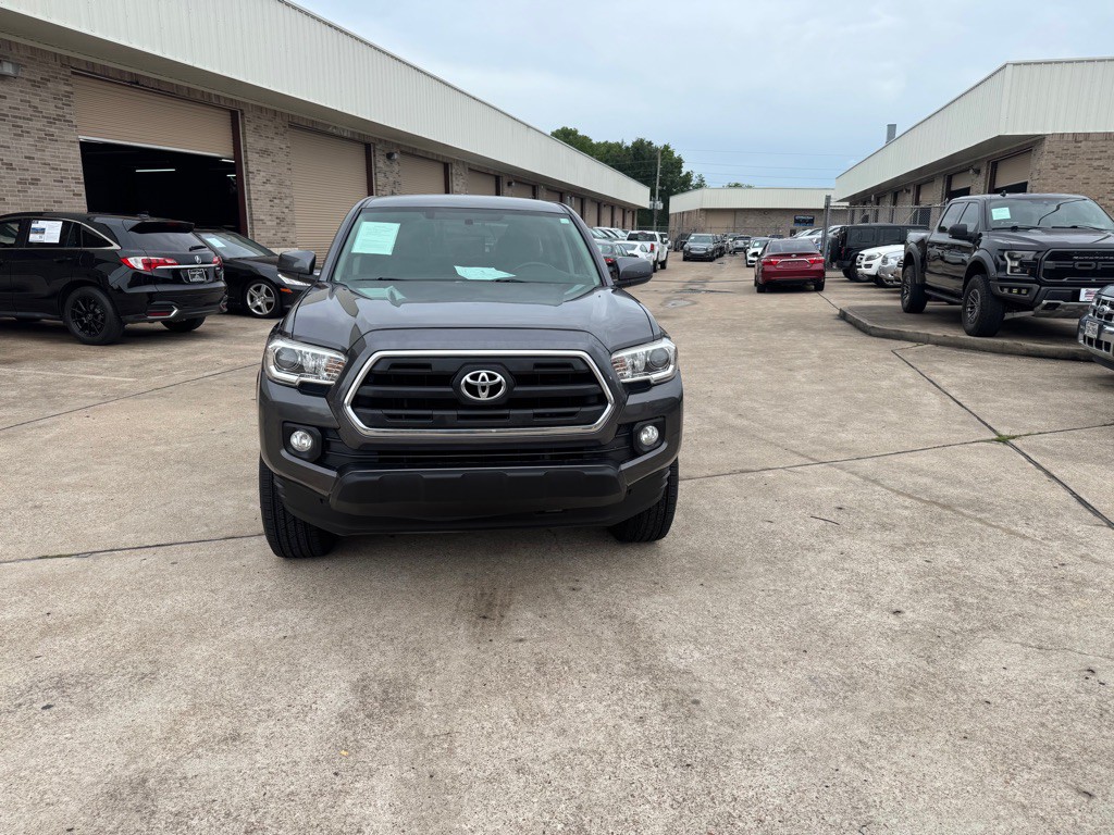 2016 Toyota Tacoma Image 14