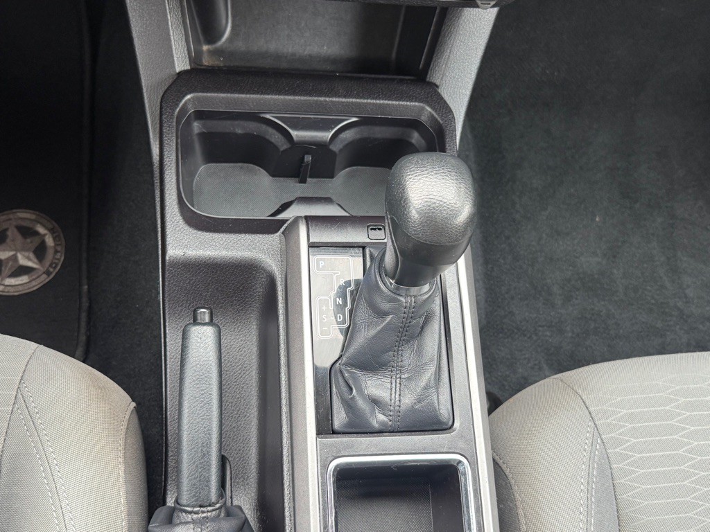 2016 Toyota Tacoma Image 34