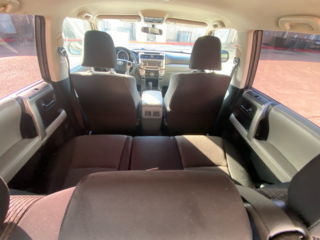 2012 Toyota 4Runner Image 26