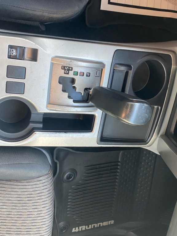 2012 Toyota 4Runner Image 28