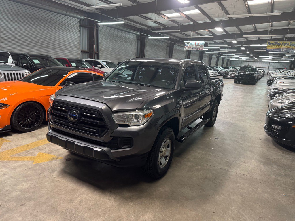 2018 Toyota Tacoma Image 3