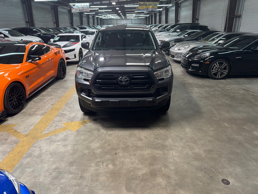 2018 Toyota Tacoma Image 5
