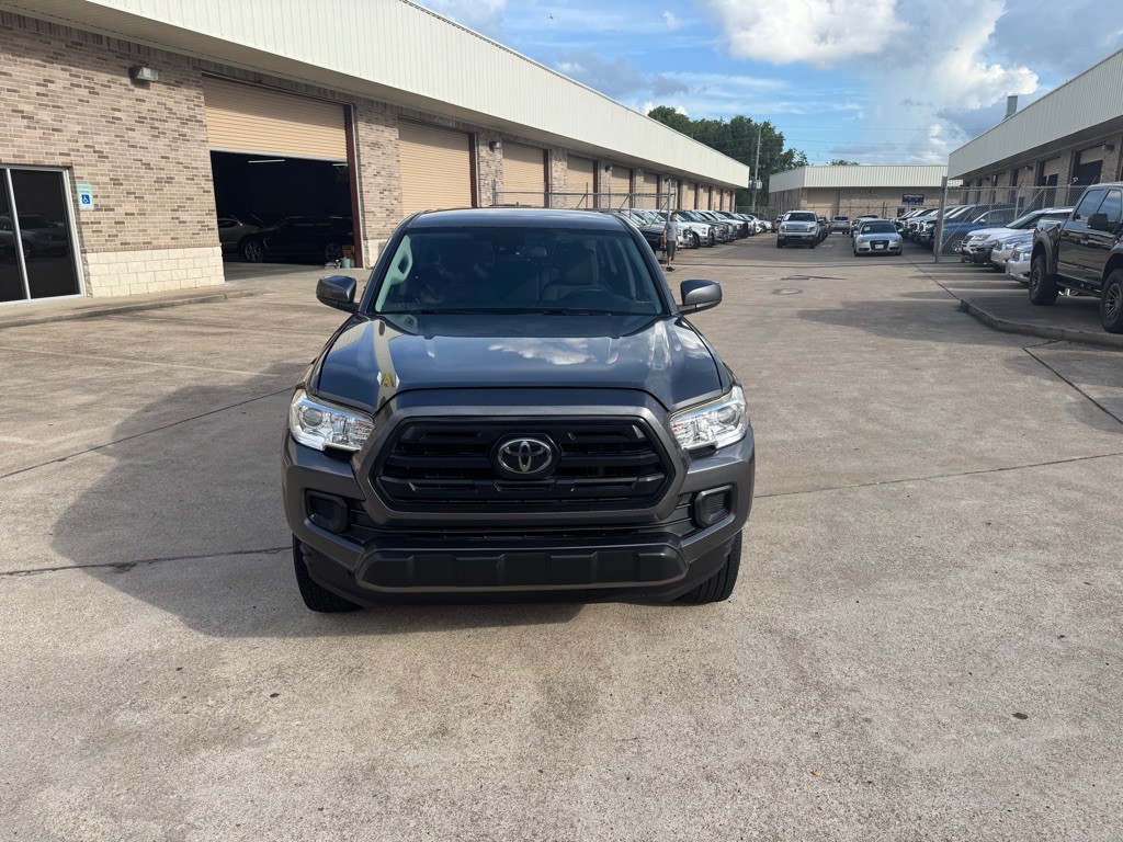 2018 Toyota Tacoma Image 19