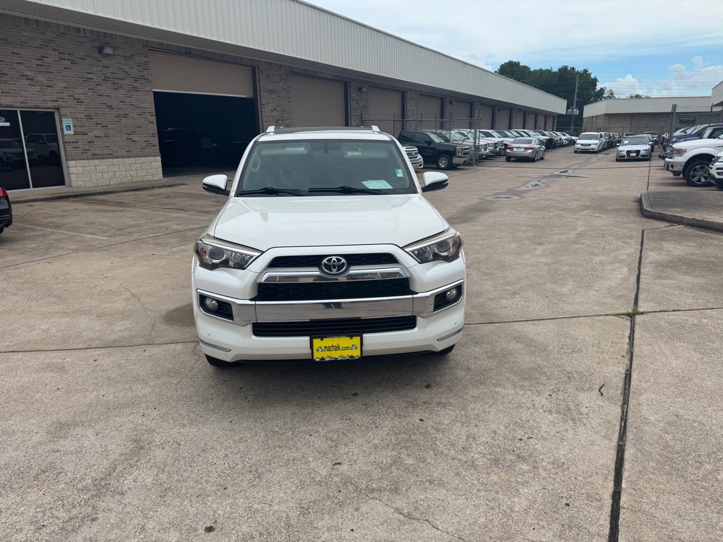 2016 Toyota 4Runner Image 17