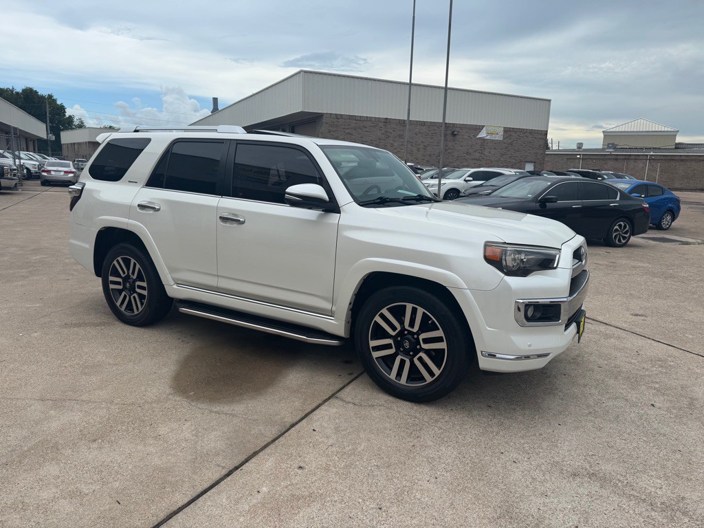 2016 Toyota 4Runner Image 19