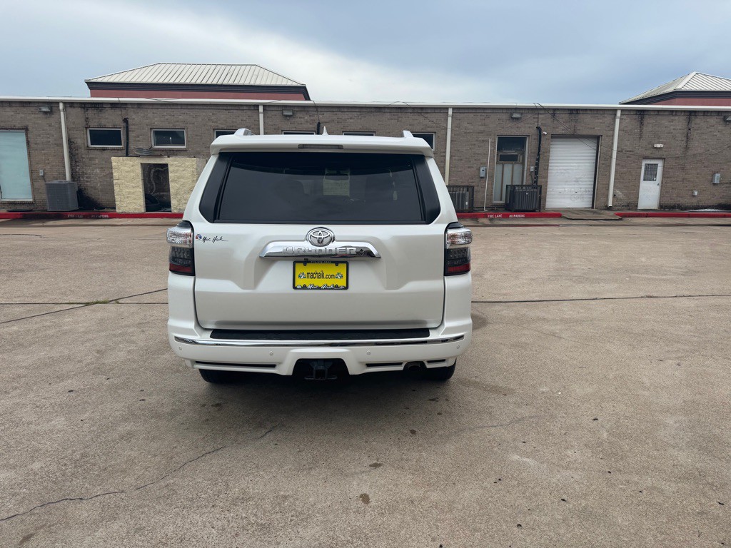 2016 Toyota 4Runner Image 22