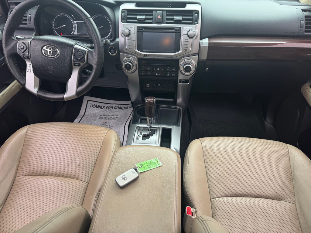 2016 Toyota 4Runner Image 31