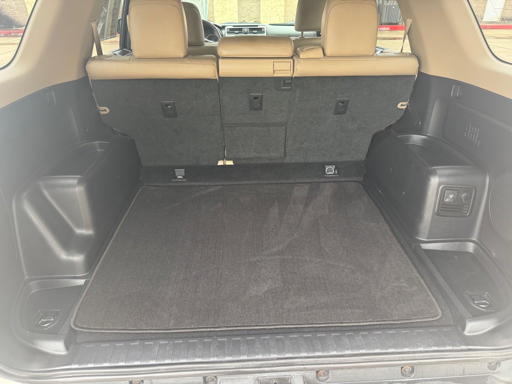2016 Toyota 4Runner Image 34