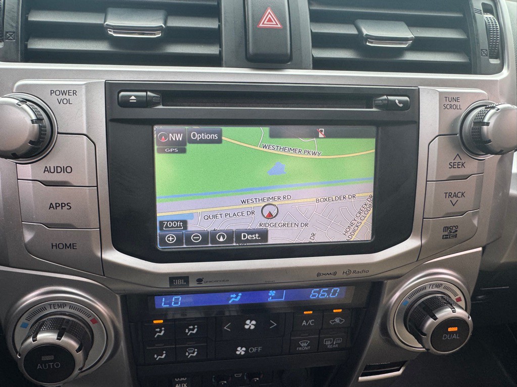 2016 Toyota 4Runner Image 36