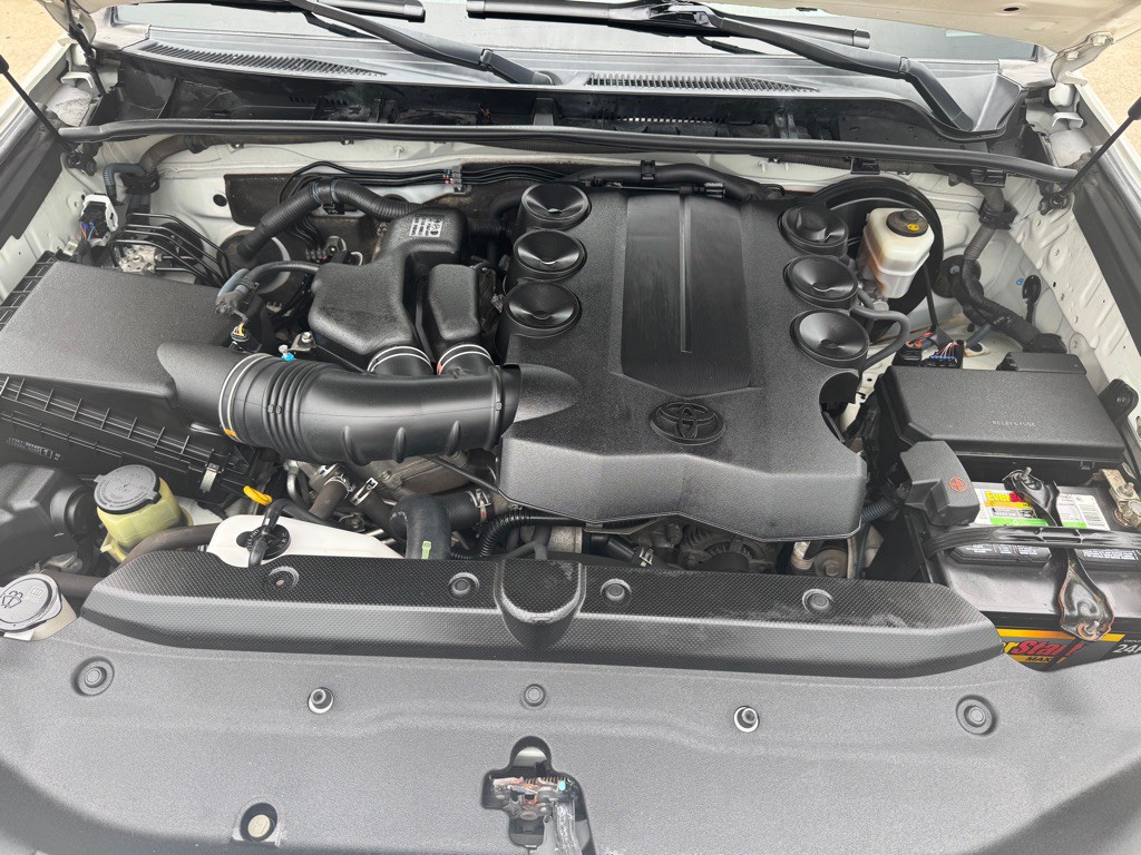 2016 Toyota 4Runner Image 42