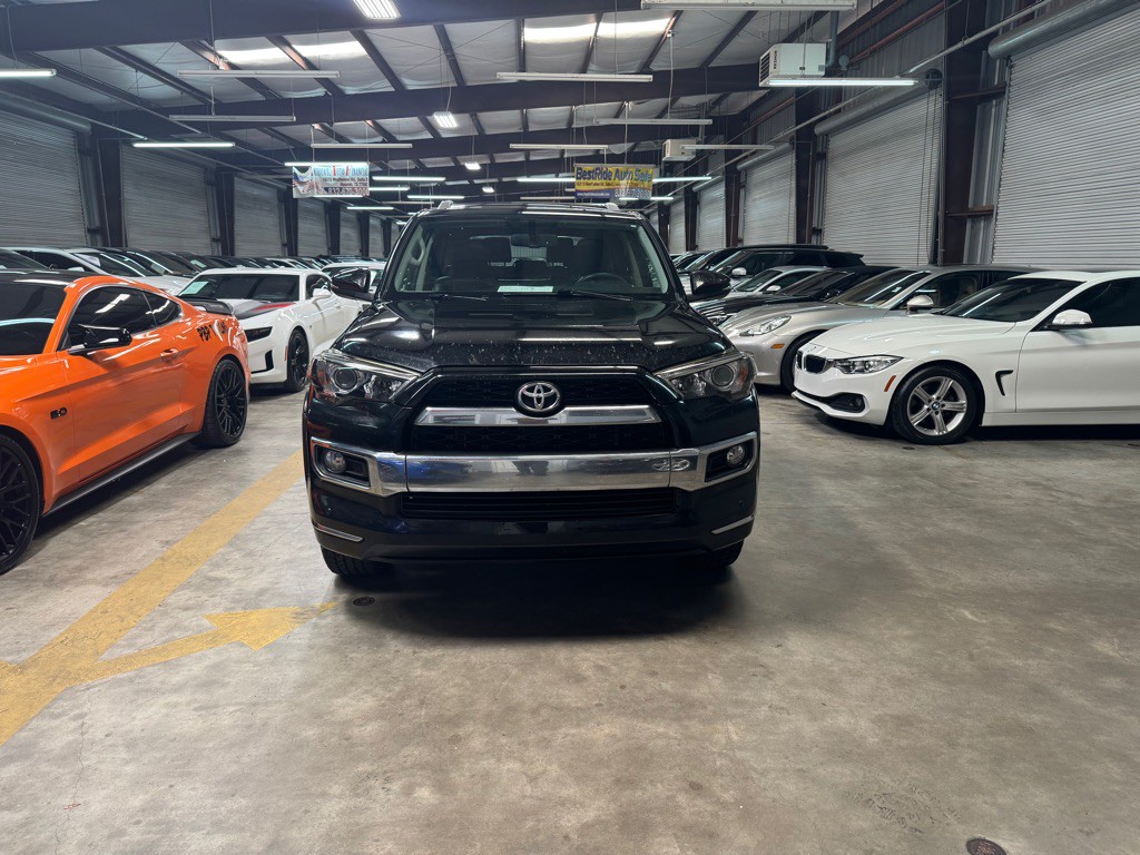 2016 Toyota 4Runner Image 10