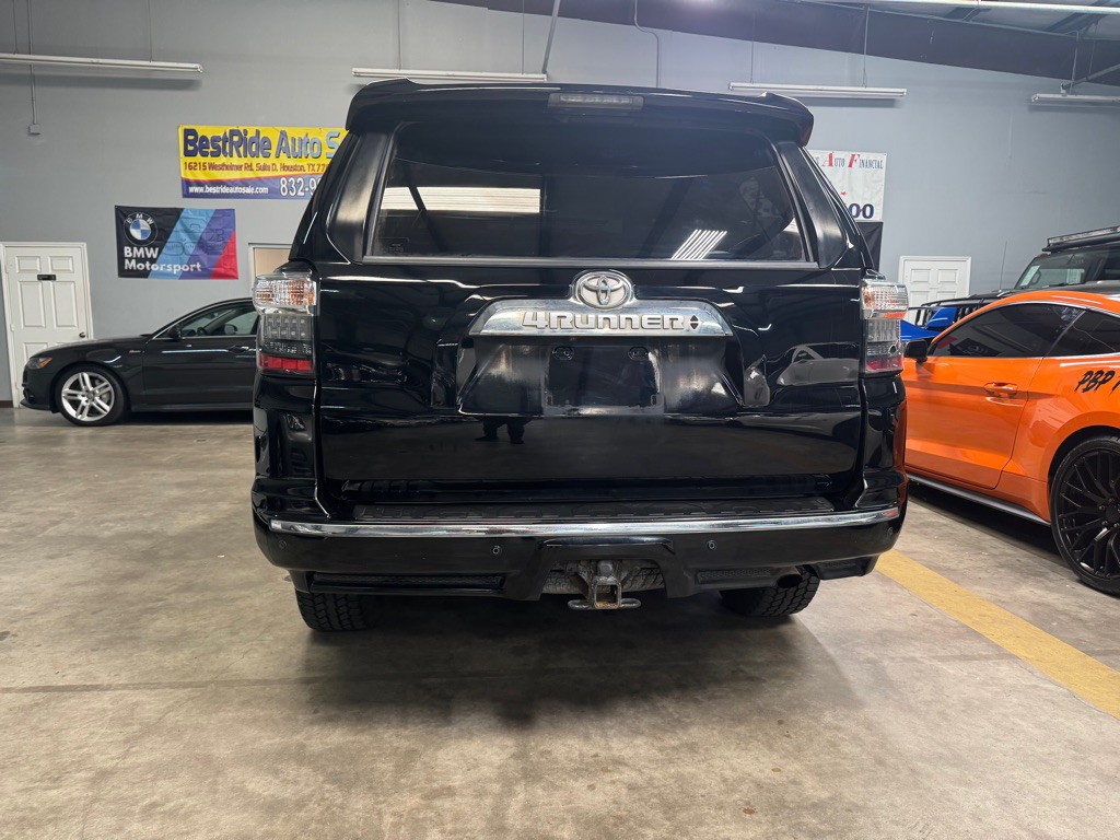 2016 Toyota 4Runner Image 14